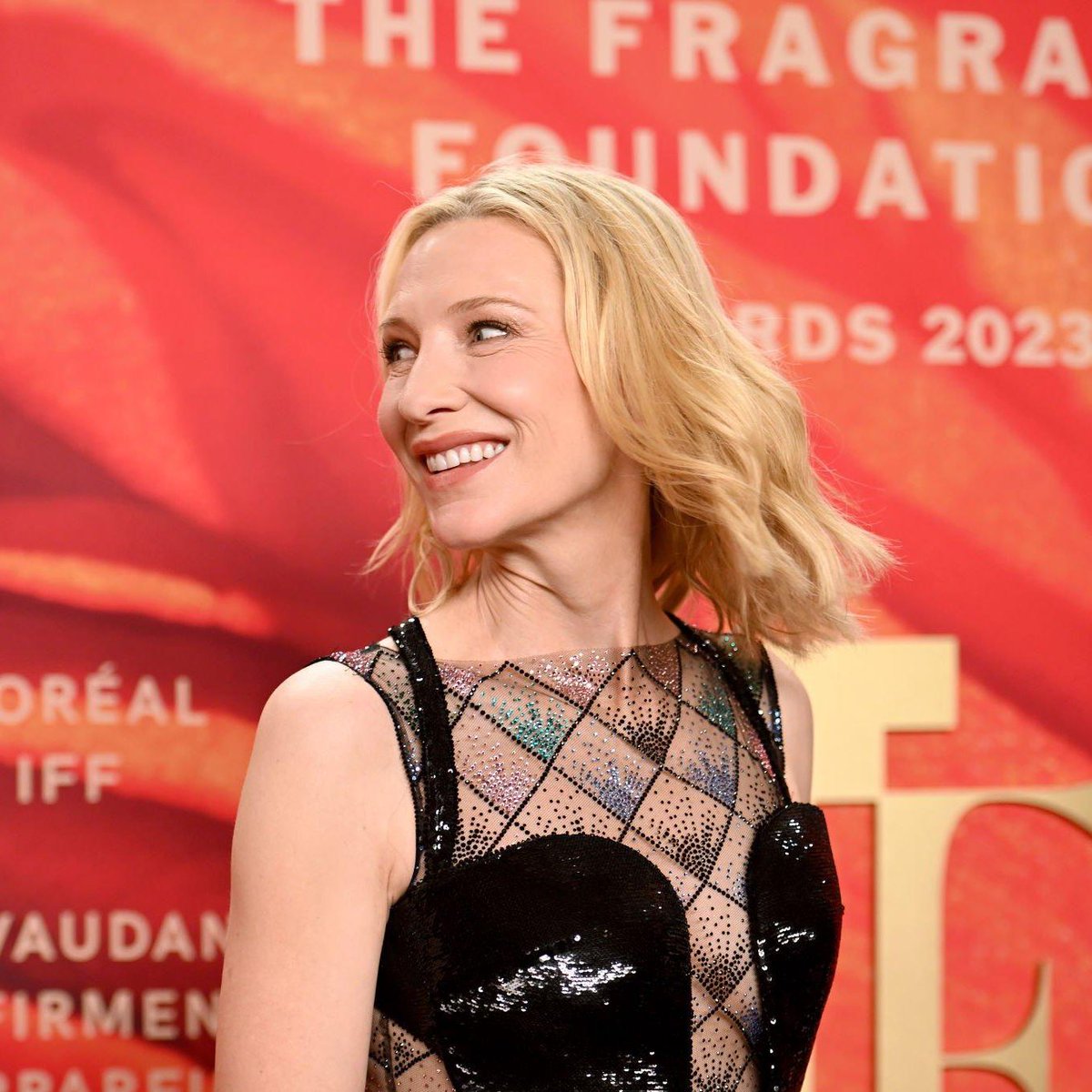 filmval_'s tweet photo. Cate Blanchett you’re so pretty omygod https://t.co/tZ2amdTf0v