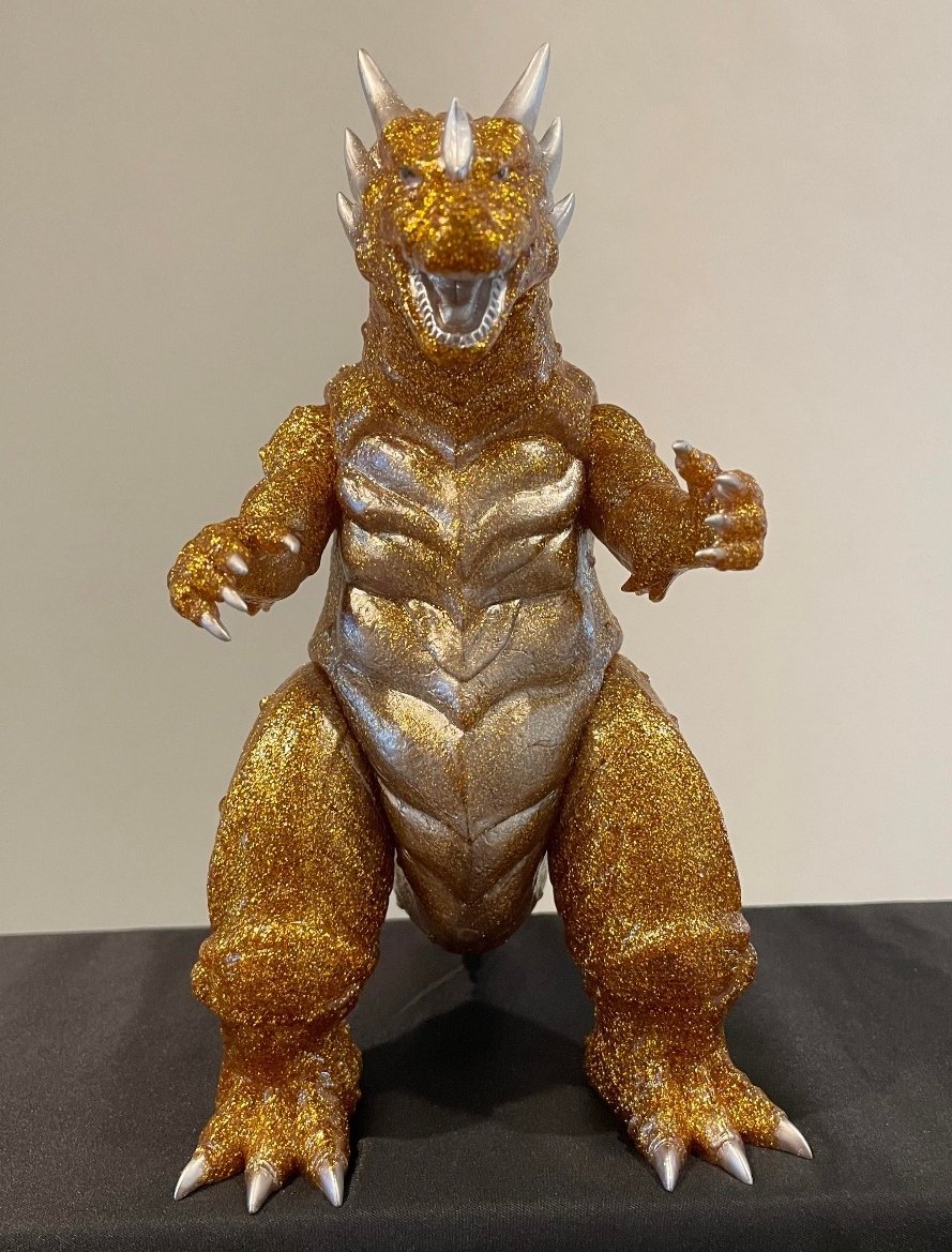 Gfantisfigurepr's tweet photo. G-FEST XXVIII exclusive SUPERCHARGED GFANTIS FIGURE LIMITED TO 25 PIECES!
@UsaYmsf @39maichan @temptingtoys @GFEST_GFAN @gohero @LastBastionSTU @VespaMotorsport
#Gfantisfigureproject #Gfantis #Kaiju #Godzilla #Gfest #SuperChargedGfantis #GfanMagazine #YMSF #Sofubi #YMSFUSA https://t.co/ibiKY3h9Uy