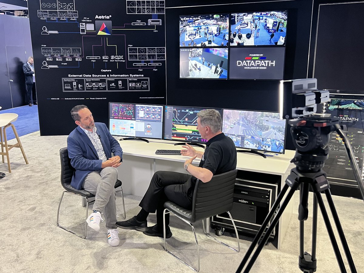 Tobi Tungl tweet media