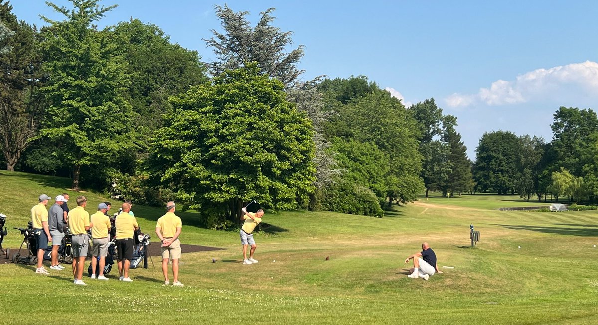 WhitchurchGC's tweet photo. Our third team capped off a great week of results for the club, adding to the wins of the 2nd team (Tues) and 1st team (last night) with a comprehensive 2.5 - 0.5 win at home to @morlaiscastle 

Well done to all involved. Great morale and camaraderie 

@Glamorgan_G_U https://t.co/d49EbgMfLb