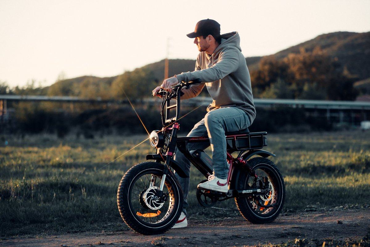 🚲 E-Bike Buyers Beware: 5 Shocking Mistakes To Sidestep ⚡️ Avoid costly and frustrating errors when choosing your electric bike. Get valuable tips and insights with our guide. Don't get shocked by these common mistakes! Read now: bit.ly/43JkmlL #ebike #cycling