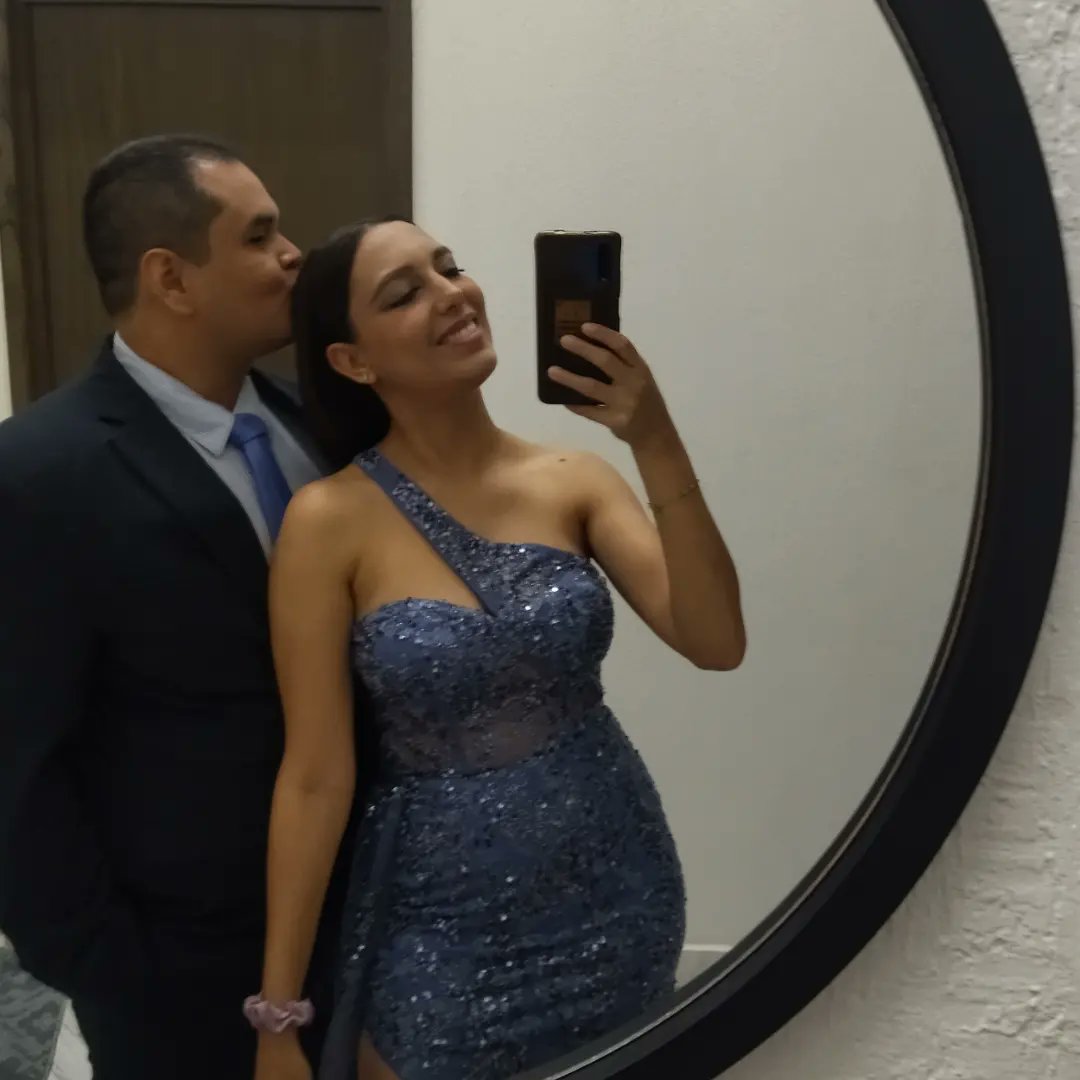 DoctorTeio's tweet photo. Hilo de la foto favorita que tengan con su pareja ✌🏽 https://t.co/xQ4cZdkZkD