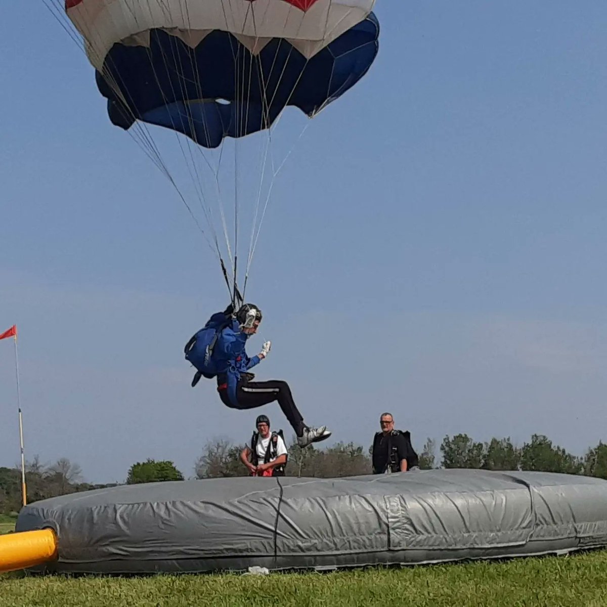 SkydiveToronto's tweet photo. Thank you to all of our 2023 Americup competitors! It was a small but mighty competition of 8 rounds and 1 jump-off!

Congratulations to: 
1st place - Joe Barron
2nd place - Craig Winning
3rd place - Joe Ablitt https://t.co/0pq238ggff