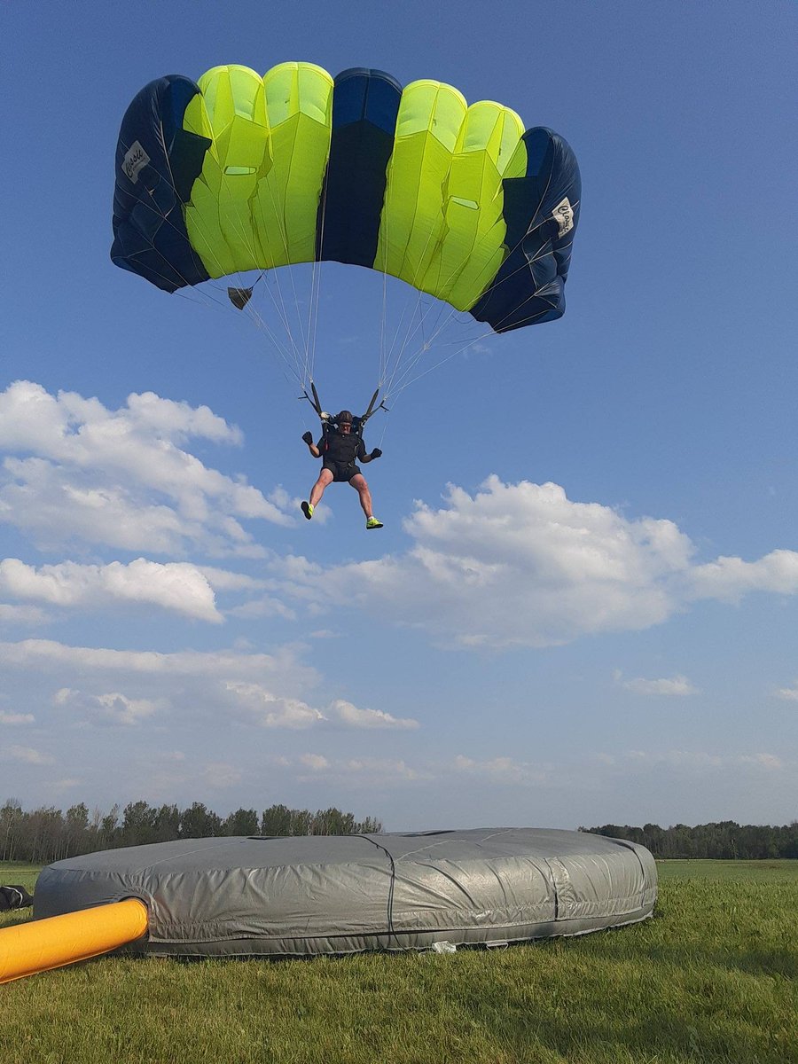 SkydiveToronto's tweet photo. Thank you to all of our 2023 Americup competitors! It was a small but mighty competition of 8 rounds and 1 jump-off!

Congratulations to: 
1st place - Joe Barron
2nd place - Craig Winning
3rd place - Joe Ablitt https://t.co/0pq238ggff