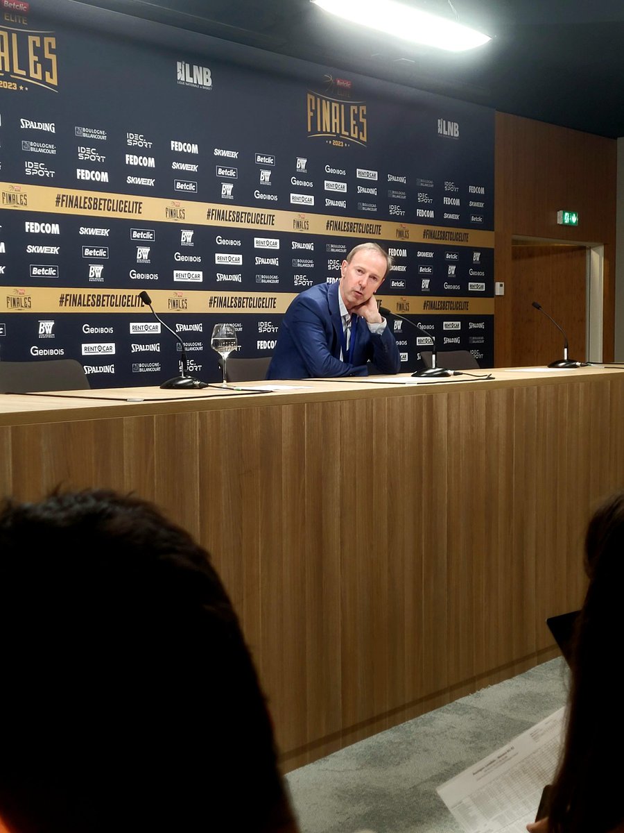 MipsFM's tweet photo. La construction de l'équipe des @Metropolitans92 pour la saison prochaine ? 

À partir de ce soir, "je ne suis que le coach de l'équipe de France. Ce n'est pas à moi qu'il faut poser la question" 

Vincent Collet https://t.co/zXR2j7MN6T