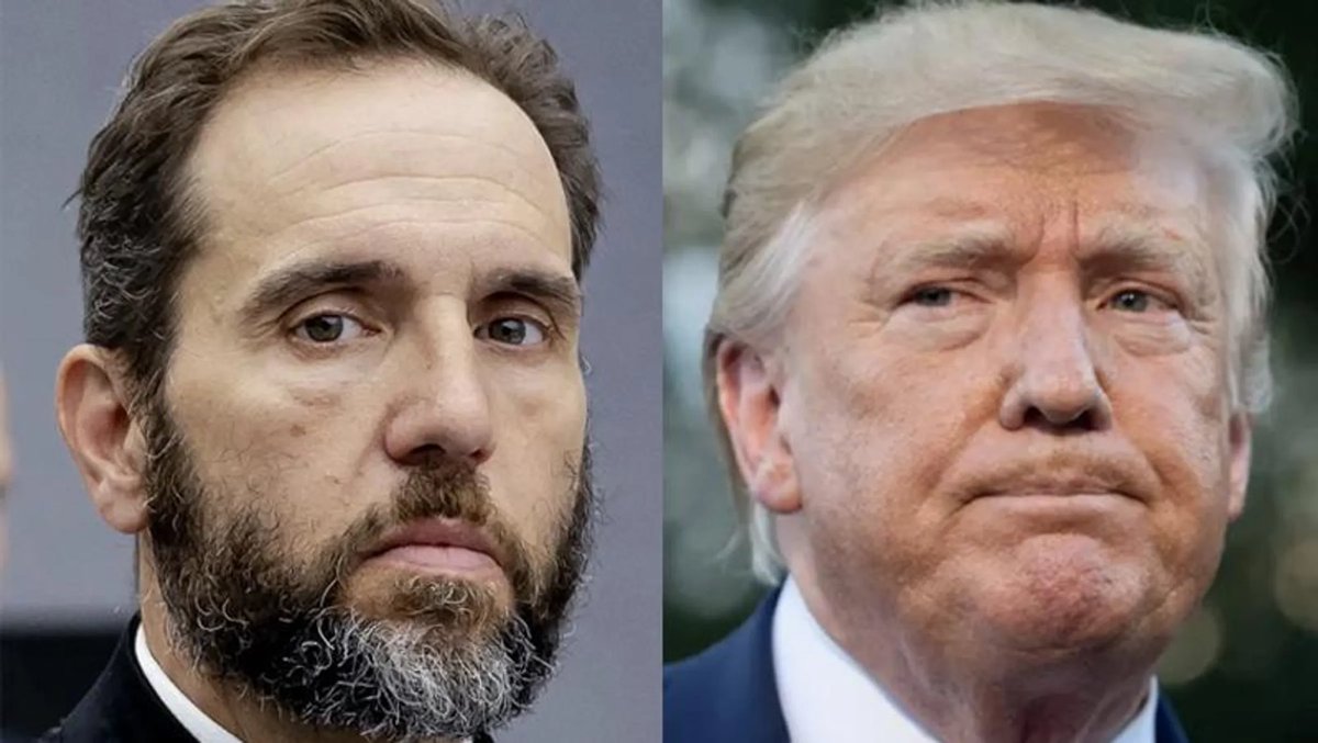 Trump asks when 'deranged Jack Smith' will give him an apology.

Trump asked on his Truth Social platform when 'deranged Jack Smith' and others will drop the federal indictment against him and apologize.

The man is going off the deep end! 
#OurBlueVoice 
#ProudBlue