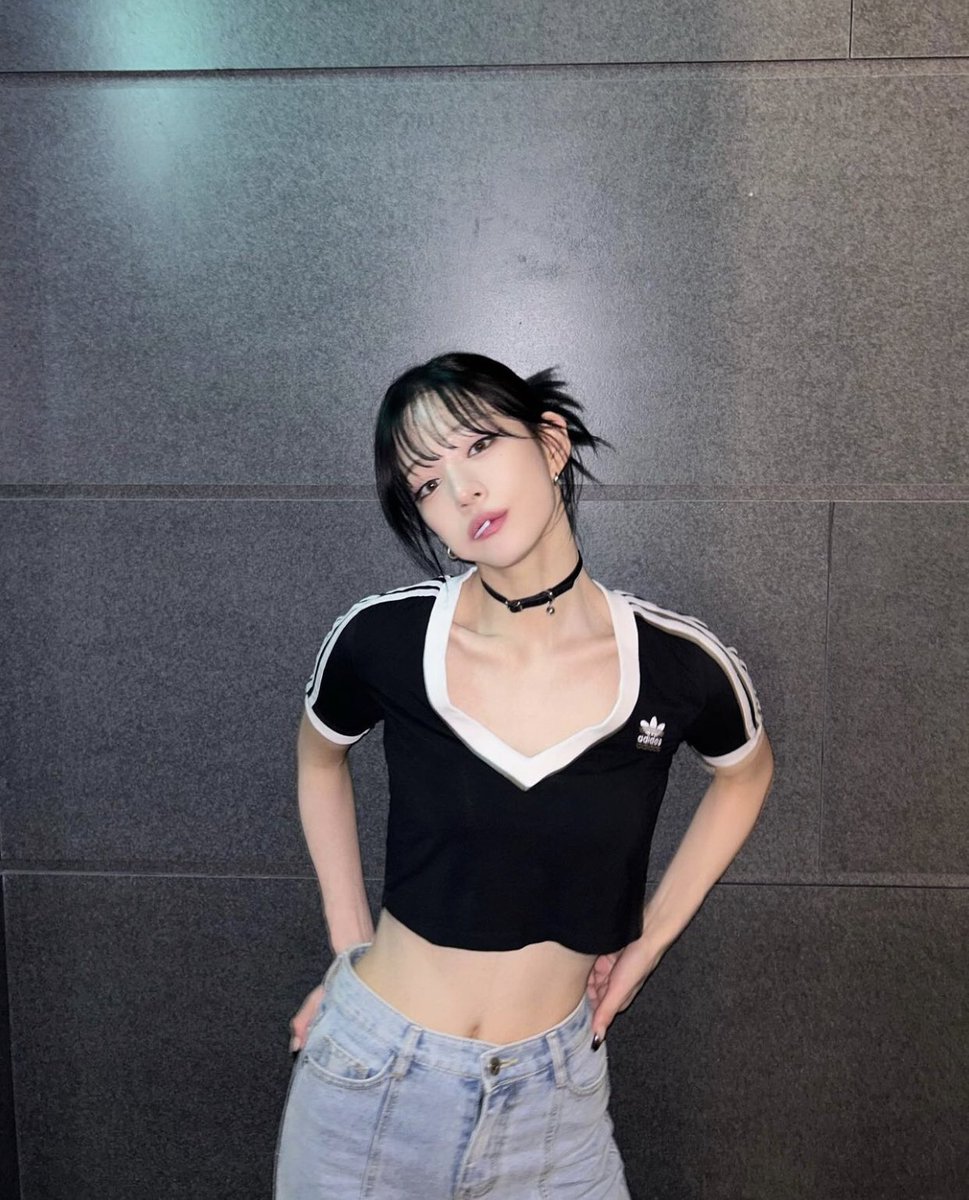 frmisarchive's tweet photo. chaeyoung instagram update https://t.co/ToLNPFbigH