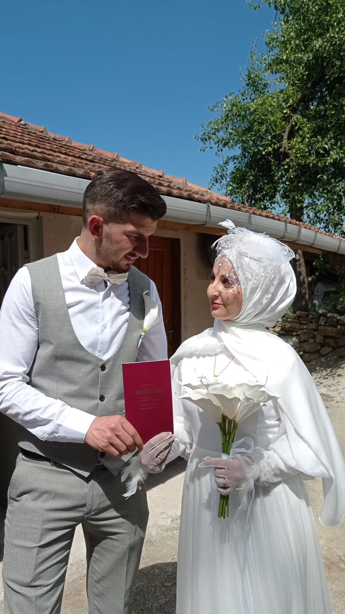 phoenix0244's tweet photo. Yeni birini istemeyecek kadar seninle meşgulüm 🤍❤️ https://t.co/A7ekZIAfrT
