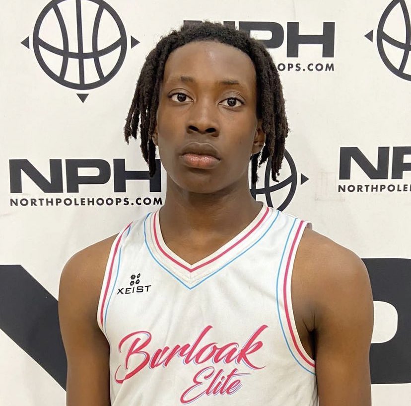 ElijahOnah_7's tweet photo. POTG vs London Royals
10 PTS 1 AST 4 REB 1 STL 2 BLK
#basketball #Recruit #Prospect #Hooper #Northpolehoops #BurloakBasketball #Dunker https://t.co/QGV5VIByQ8