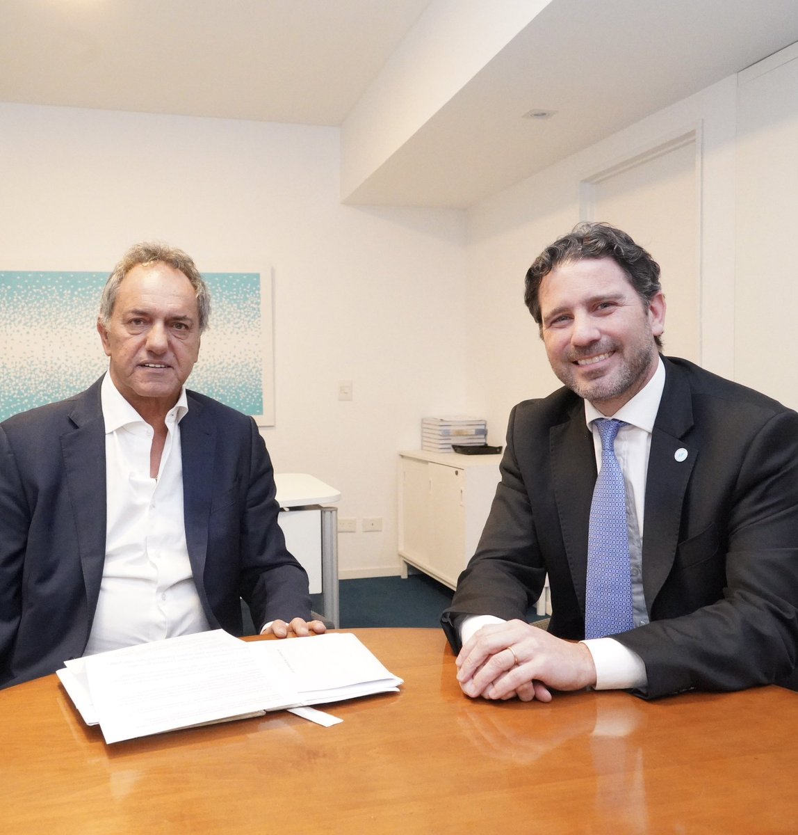 Nos unen años de militancia por las ideas y valores peronistas.

Argentina necesita de la experiencia de <a href="/danielscioli/">Daniel Scioli 🇦🇷</a> para encarar con compromiso, certidumbre y diálogo las soluciones a los problemas que tenemos.

Contamos con él y él cuenta con nosotros. 

#MásQueNuncaDaniel