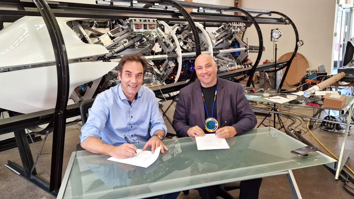 TransPod_Inc's tweet photo. We are thrilled to announce that #TransPod has signed an MOU with @clean_corp (CCC) to shape a greener, more #sustainable world.
Stay tuned as we witness the transformation of communities and the pioneering efforts of TransPod and CCC in creating a cleaner tomorrow!
#futureofmobility #jobs #Alberta @Richard4Alberta