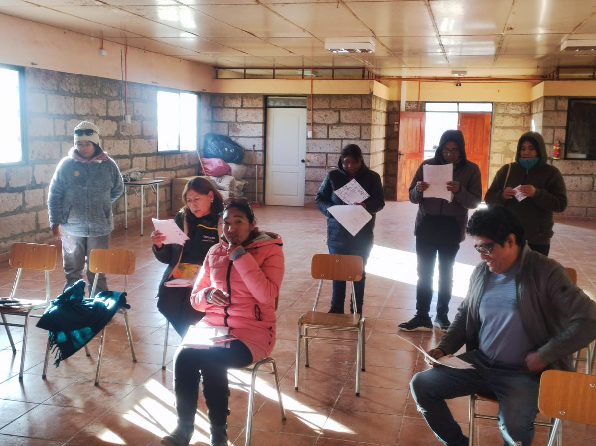 DTPRegional's tweet image. Nuestro equipo #DTPR del @MTTAntofagasta trabajó con los vecinos y vecinas de la localidad de Peine, para analizar la continuidad y mejoras del servicio de transporte público subsidiado que los conecta con Calama.

#ChileMejorConectado