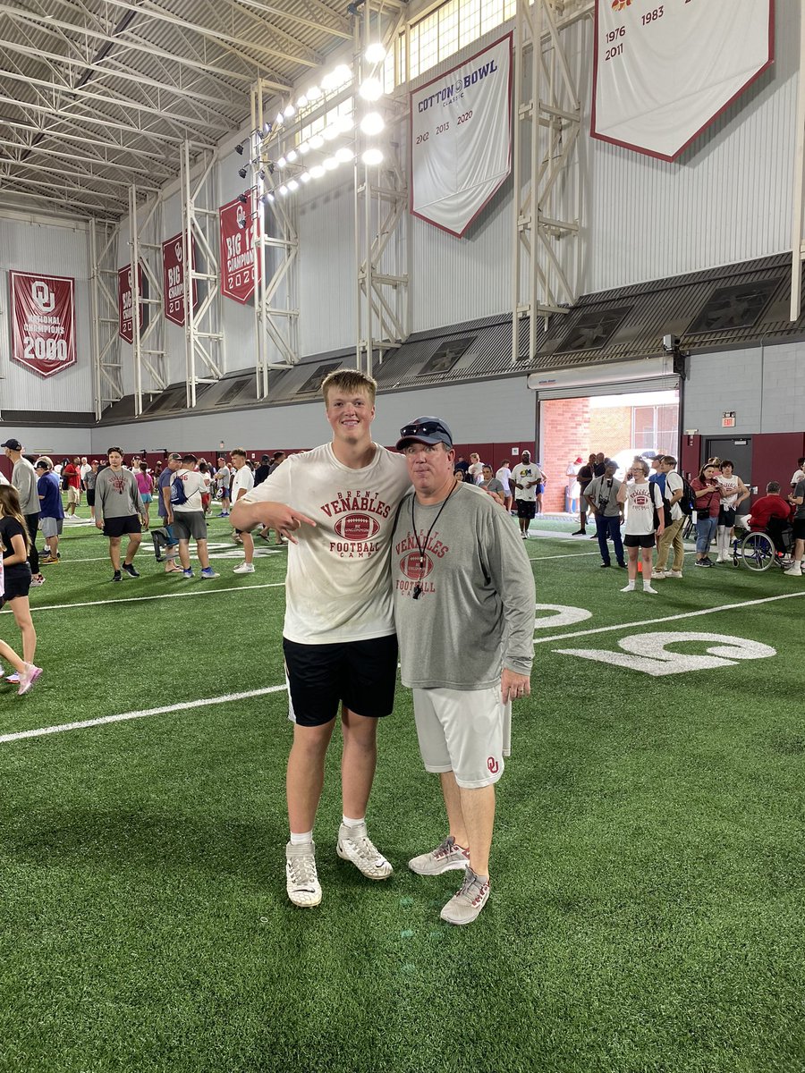 Austin Pay (@austinpay74) on Twitter photo After a great camp at Oklahoma and discussion with <a href="/OU_CoachB/">Bill Bedenbaugh</a> happy to have received a scholarship offer to play Football at the University of Oklahoma. #GoSooners
<a href="/CoachVenables/">Brent Venables</a> <a href="/BlairAngulo/">Blair Angulo</a> <a href="/BrandonHuffman/">Brandon Huffman</a> @coach_OFFA <a href="/LPKnightsFB/">Lone Peak Knight Football</a> After a great camp at Oklahoma and discussion with <a href="/OU_CoachB/">Bill Bedenbaugh</a> happy to have received a scholarship offer to play Football at the University of Oklahoma. #GoSooners
<a href="/CoachVenables/">Brent Venables</a> <a href="/BlairAngulo/">Blair Angulo</a> <a href="/BrandonHuffman/">Brandon Huffman</a> @coach_OFFA <a href="/LPKnightsFB/">Lone Peak Knight Football</a>