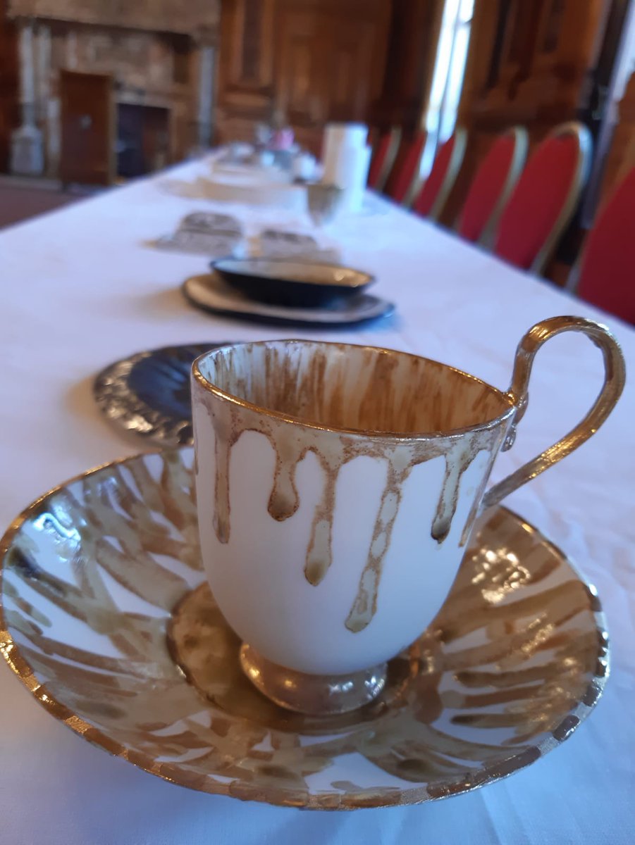 Today we celebrated #CleanAirDay2023 in Glasgow City Chambers with a tea served in Smogware tea sets, made by students @GlasgowCraft @wemakeitglasgow @RuthImpey 
'Yes, that is our cup of tea!' 
Thank you
@LordProvostGCC 
@ChristyMearns 
@asthmalunguk 
@StimuleerFonds 
@NLinUK