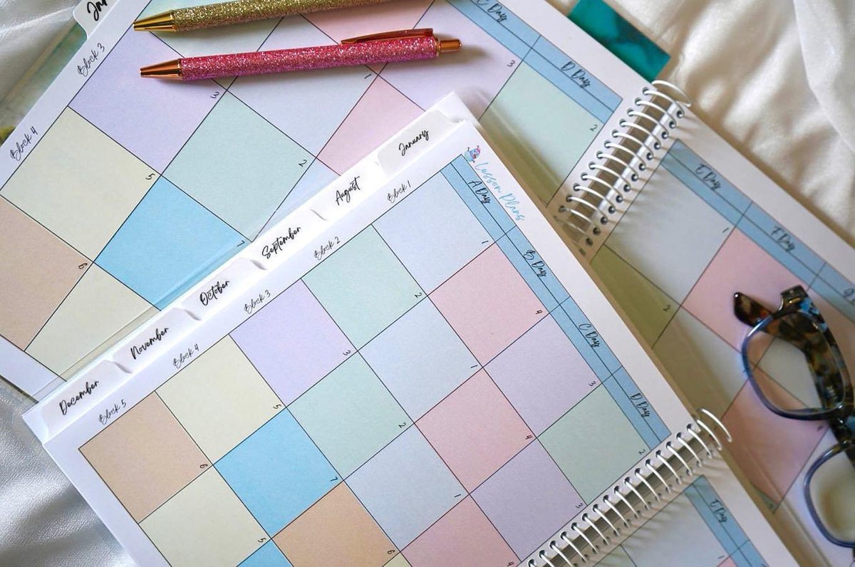 ☀️🎉😁TEACHERS…It’s the most wonderful time of the year… ⛱️👙🌞☀️… YOU MADE IT!!! Place your planner order and enjoy the time off!
savingsanityplanners.com #planneraddict #teachersupplies #teacherplanners