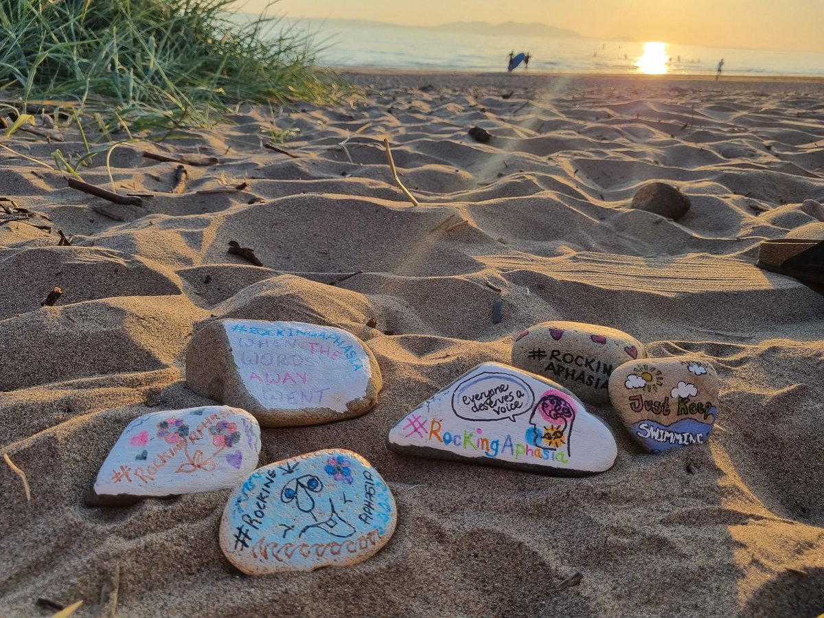 What a beautiful evening to be sitting on Prestwick beach doing our bit for #AphasiaAwarenessMonth #RockingAphasia ☀️🤗 <a href="/JuliaT_SLT/">Julia Targett</a> <a href="/SLTbiancab/">Bianca Ballingall</a>