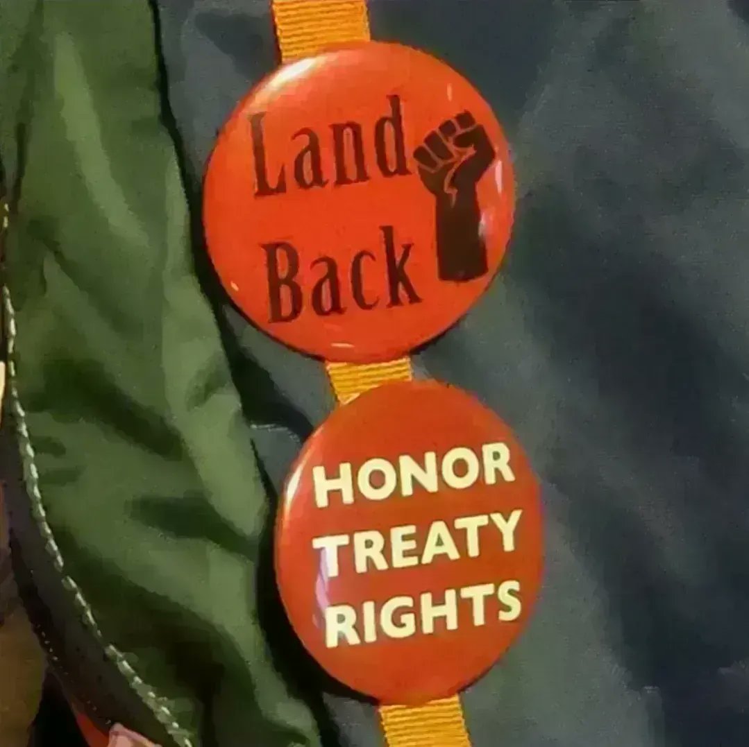 Got some super-duper buttons on Et$y at buff.ly/3zRSDB7 , perfect for my backpack! #NativeTwitter #ResistanceButtons #LandBack #HonorTheTreaties #DECOLONIZE