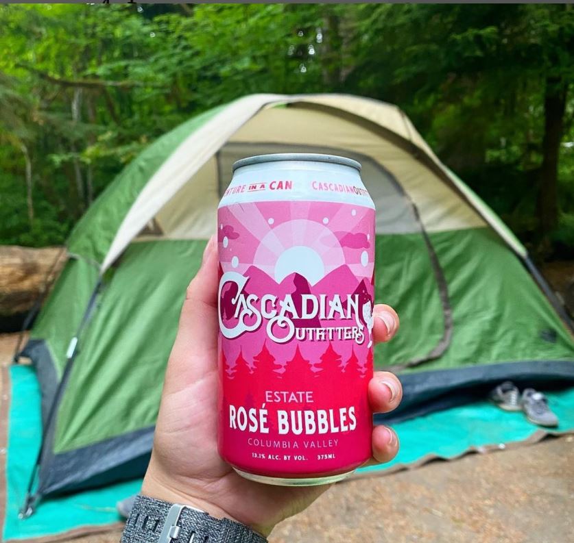 Canned wine is perfect for packing in and out! Just ask Sasquatch... they're a pro!😆 🤪 👣  

#camping #sasquatch #campingseason #tentcamping #hiking #getoutside #greatnw #cannedwine #bubbles #cascademts