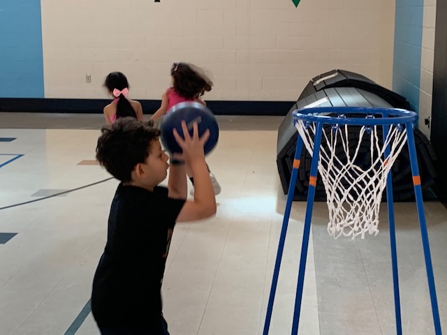 brustadd's tweet photo. Learning doesn't just happen in the classrooms...it happens in PE with Coach Dubek at LJJ's ECSS program! #LISDPK #OneLISD
@LewisvilleISD https://t.co/RfI8PnAev0