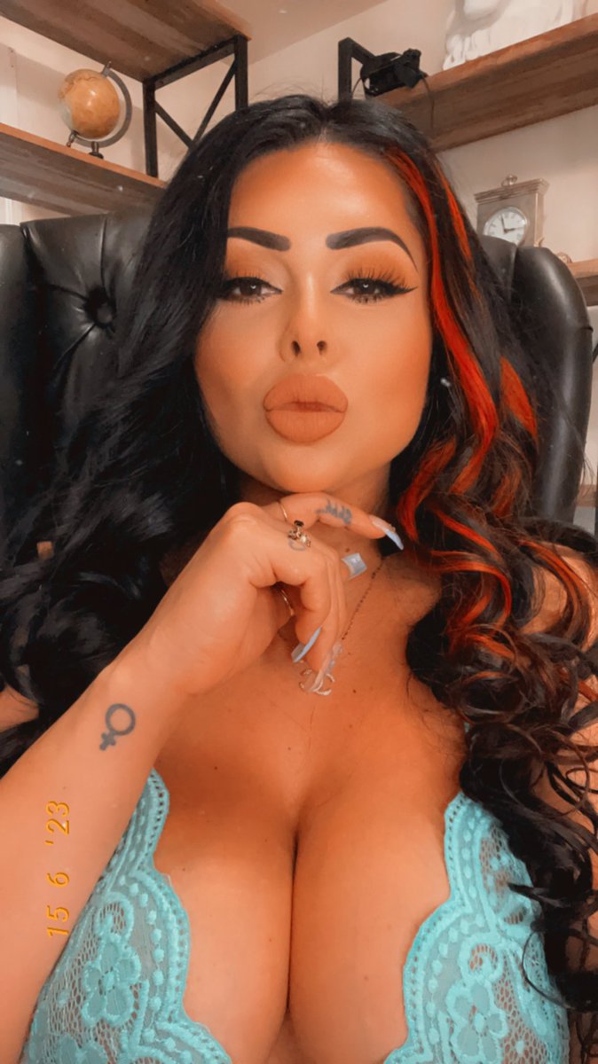 ♀Jasmine Mendez♀🔥 Femdom Financial Dominatrix on Twitter: "Im live . 🦋
