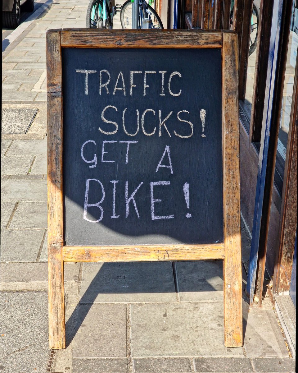 #POTD2023 Day 166 True Story! On days like today, I could not agree more with @finchesemporium Traffic sucks... Get a bike. And may I say, they have some amazing bikes at great prices. Always a pleasure dealing with the gang in there. #potd  #mylifeinpictures   #southlondon #se23