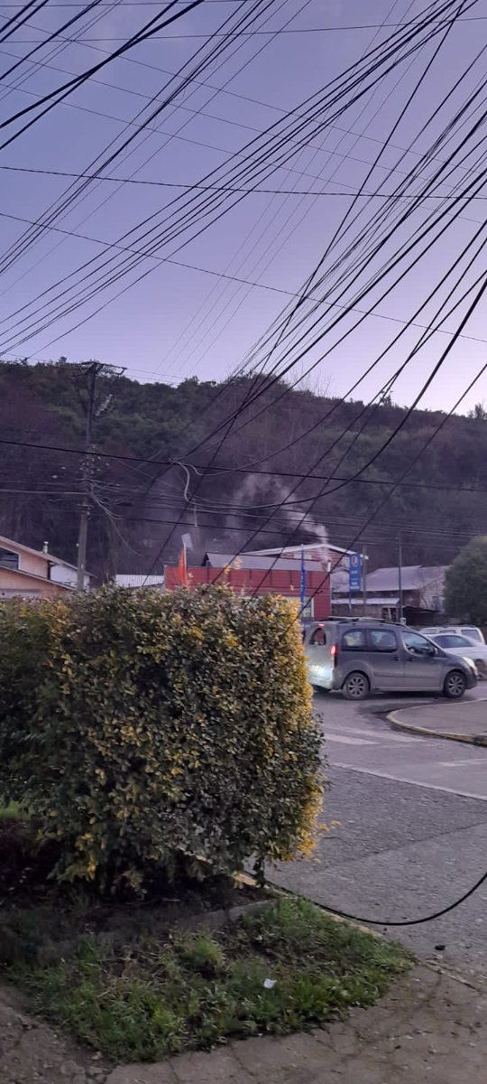 Calle Colón 
Sabe de esto <a href="/muniptovaras/">Municipio Puerto Varas</a> #PuertoVaras #PuertoVarasSinCables