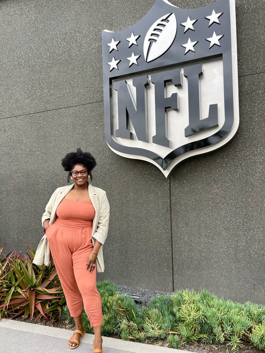 tmh830's tweet photo. How it started...How it's going! 

I am happy to announce that I have accepted a new position at the @NFL and will be moving from Los Angeles to New York City to start my journey as the newest Player Content Coordinator. This Texas girl is going from Hollywood to the Big Apple. https://t.co/gH2OGq5Fuy