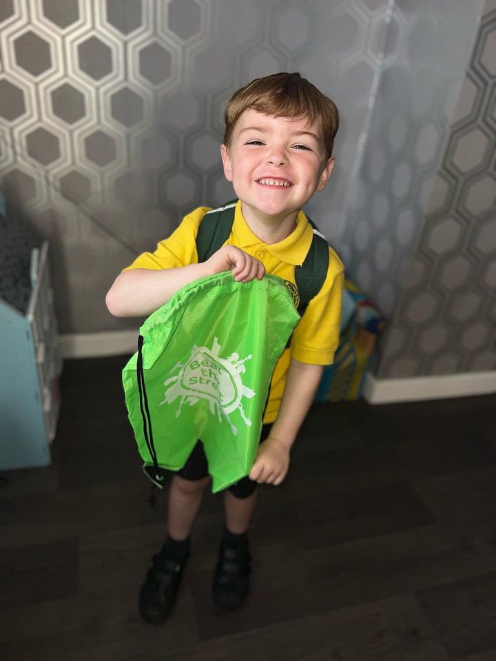 ChristChurchCoE's tweet photo. Super proud of our first @BTSBootle prize winner! How is everybody else getting on? 🤔
We’re currently in 2nd place with over 22,000 points! Keep going, Team Christ Church! 💪🏼💛💚 #BeatTheStreets #getwalking #BTSBootle #teameffort https://t.co/TmVxQZbmas