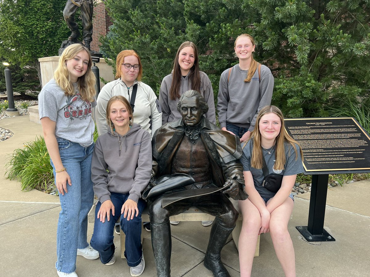 _ICAG_425's tweet photo. Great week for Indian Creek FFA at State Convention! Congratulations to Zeke for his various awards state and section winning awards! Also thanks to our community for their Foundation donations; we received the $2,000 club! https://t.co/XqUpT6mjd4