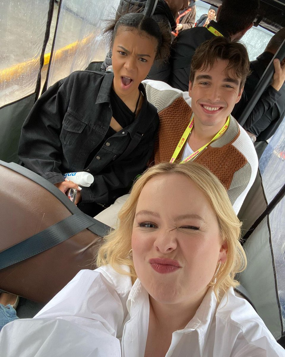 Bridgerton tweet media