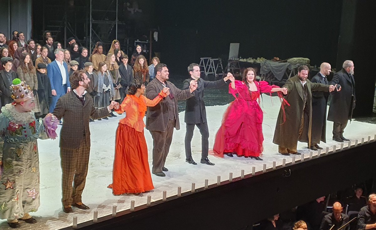 j_boso's tweet photo. Grand succès pour cette #Bohème respectueuse de l'œuvre de Puccini au @TCEOPERA ! @selenezanetti #PenePati @duhamelbaritone @Amina_Edris @guilhem_worms #FrancescoSalvadori @nationaldefce dirigés par #LorenzoPasserini MeS #EricRuf Bravo à tous ! https://t.co/8Yqz0LSYnE
