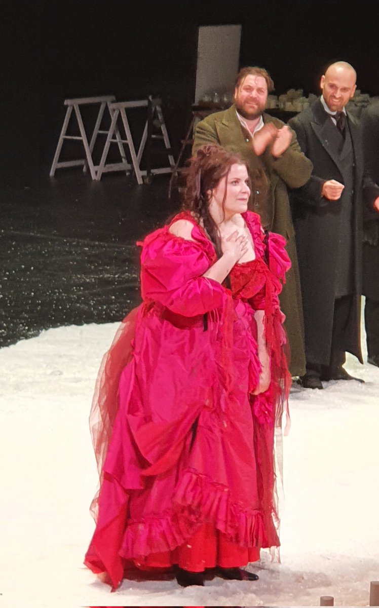 j_boso's tweet photo. Grand succès pour cette #Bohème respectueuse de l'œuvre de Puccini au @TCEOPERA ! @selenezanetti #PenePati @duhamelbaritone @Amina_Edris @guilhem_worms #FrancescoSalvadori @nationaldefce dirigés par #LorenzoPasserini MeS #EricRuf Bravo à tous ! https://t.co/8Yqz0LSYnE