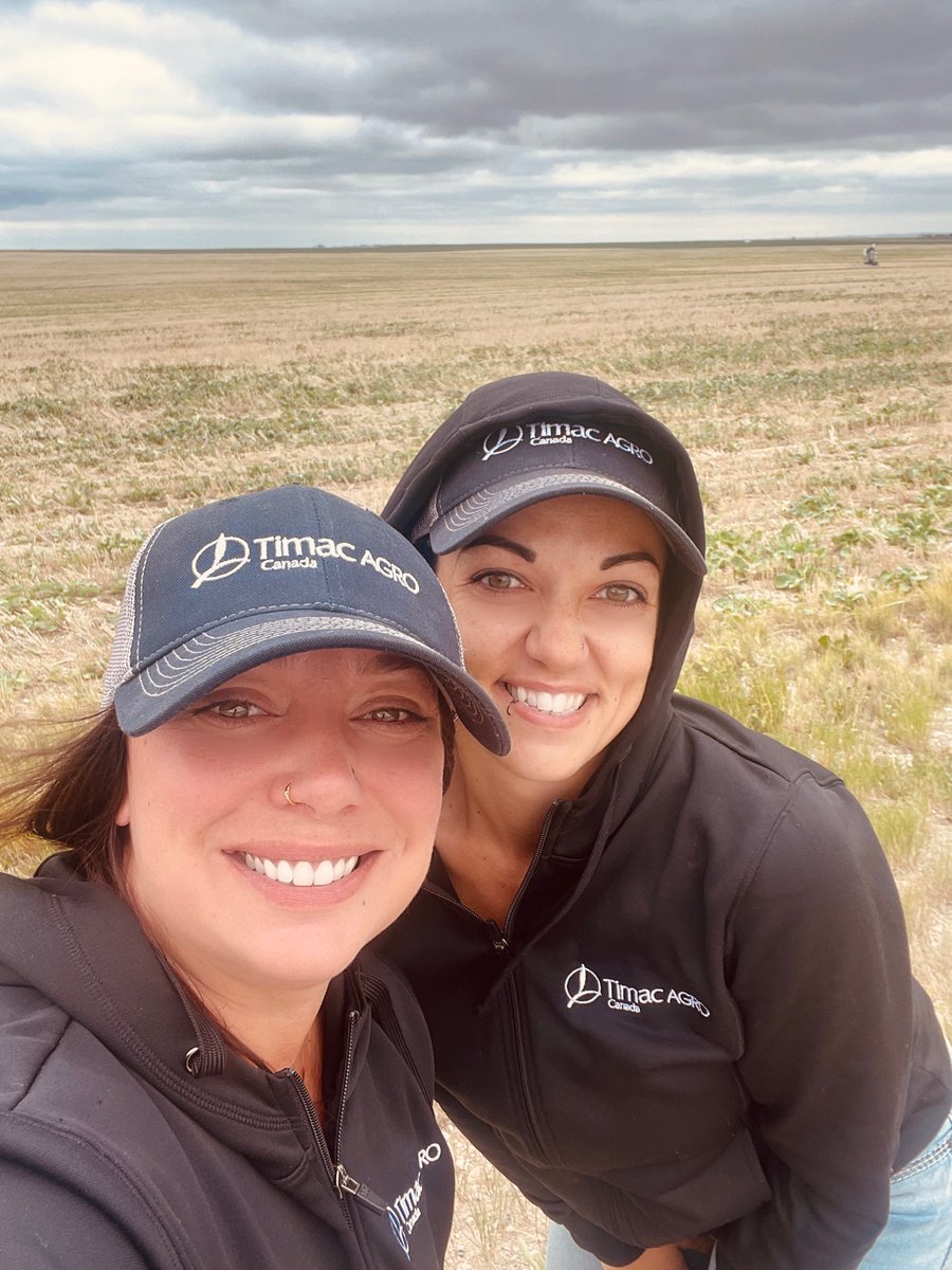 freshgresch's tweet photo. Photo dump! Field day #1 with my teammate Lori V. Hats and jackets required out there today 💨🥶 @TimacAgroCanada #farmthefuture https://t.co/8QUOP37N3f