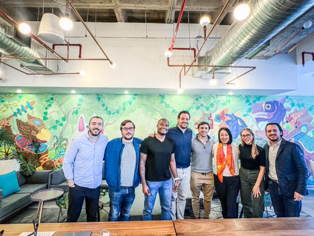 BuildOnCircle's tweet photo. #ThrowbackThursday
@circle’s @samconnerone, Ecosystem Growth Director @cemarcann and VP of Product and Developer Marketing, @SandraPersing along side the incredible team, @Bitso.
Bitso offers $EUROC to its customers & clients as a payments option.
$USDC #BuildonCircle https://t.co/20ogATsTTW