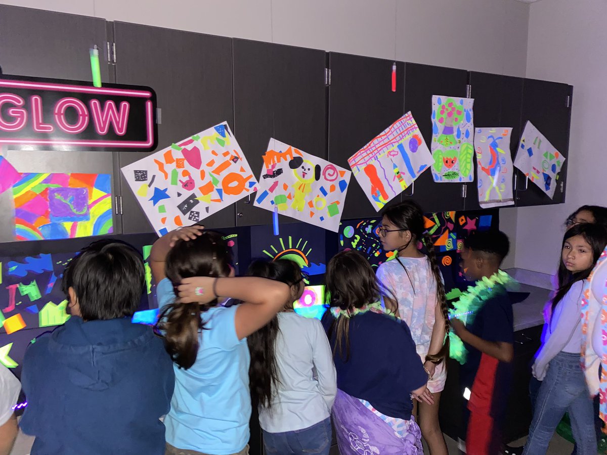 Jamiebenriquez's tweet photo. Glow Art Gallery at Camp Mustang! Students enjoyed displaying their summer art projects! Thank you Ms. Paine kids and staff loved the gallery!
#SummerSchoolisFun #CampMustang #WeAreBane #BanePride #BaneElementary #cfisdSpirit https://t.co/fm0w70ys69
