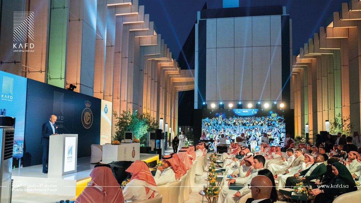 Kafd's tweet photo. جانب من حفل توقيع عقد الرعاية بين #كافد و @alNassrFC، الذي أقيم في إحدى أعلى أبراج #كافد.
#غيرنا_قواعد_اللعبة https://t.co/QN09ITNmaQ