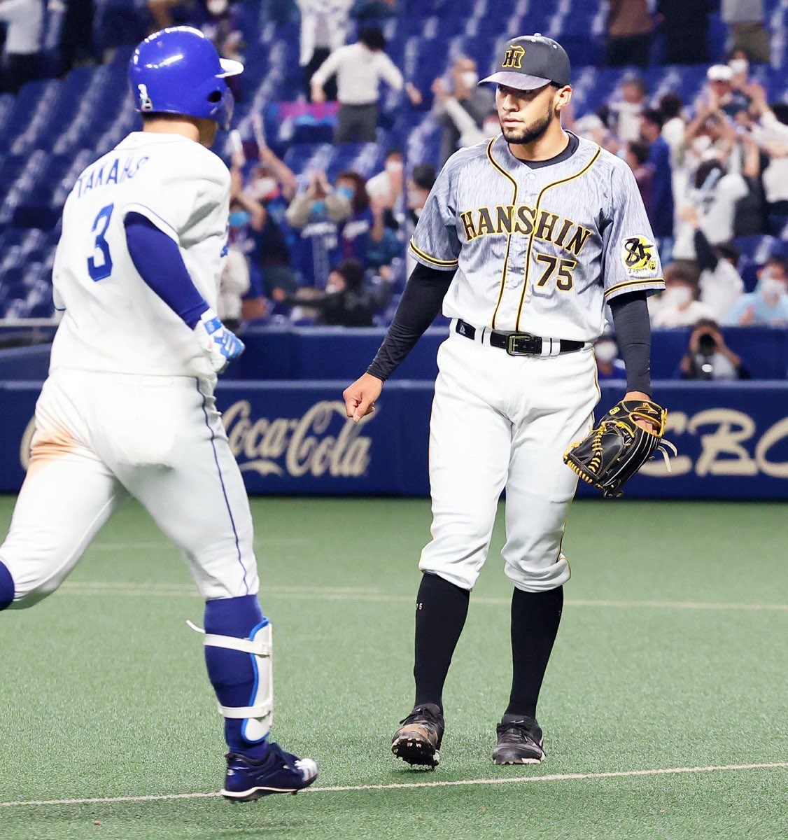 湯浅くんよ。
虎の歴史に燦然と輝く偉大な先輩達も何度も何度も悔しい思いをしてきたんだぜ。そこから這い上がるのか腐るのかは湯浅京己、お前次第だよ。今はゆっくり休んで心と身体を一旦リフレッシュしよ。間違いないのは2023アレするには君の力が絶対に必要だって事。
＃湯浅京己
＃阪神タイガース