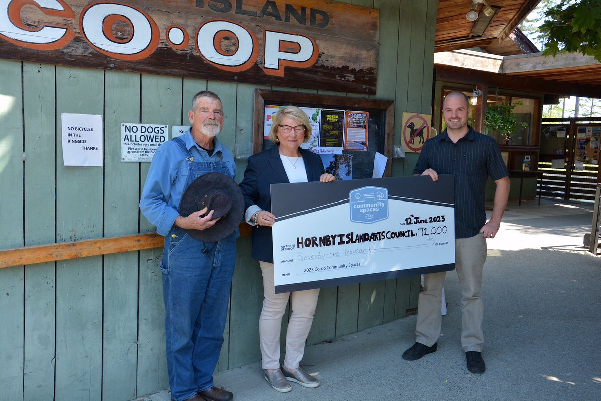 sheilamoris's tweet photo. Hornby Arts is very excited to be the recipient of a Community Spaces Grant for $71,000 for Interpretitive Trails at the New Art Centre being built on Hornby Island.   Big thank you to Hornby Island Coop &amp; FCL for the support #hornbyisland #hornbycoop https://t.co/QDE6AJ77bf