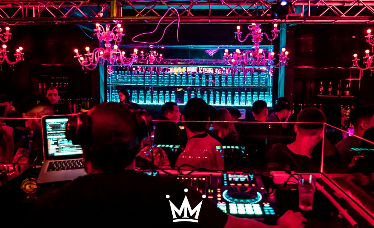 VIERNES, SABADO &amp; LUNES ACÁ! 💅
#TodoMalaMia el FINDE 💥