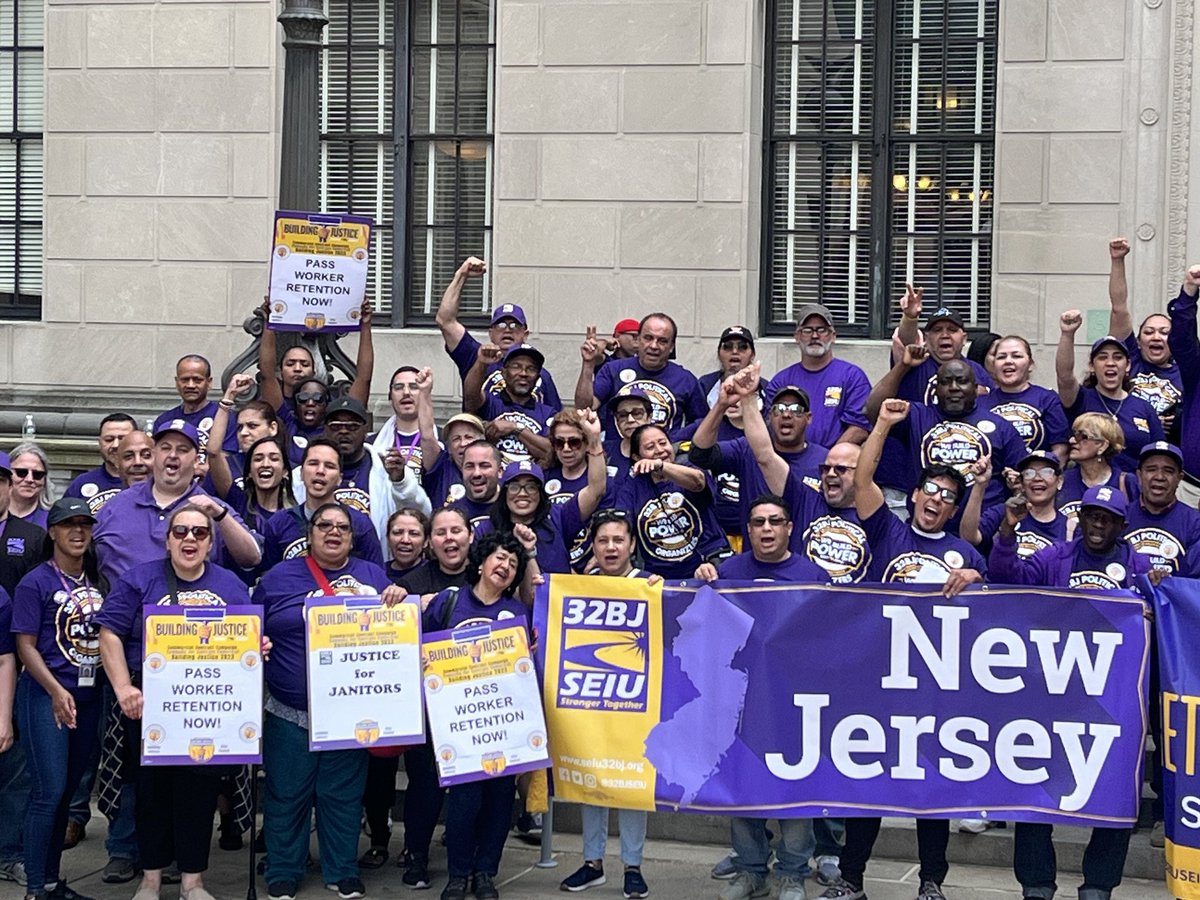 32BJSEIU's tweet photo. Today as we rally from state to state and mark the 33rd anniversary of Justice for Janitors Day! Janitors are essential workers who deserve recognition and support. Let's stand together and ensure they receive the fair treatment they deserve. #JusticeForJanitors https://t.co/Fts3HaeTYU