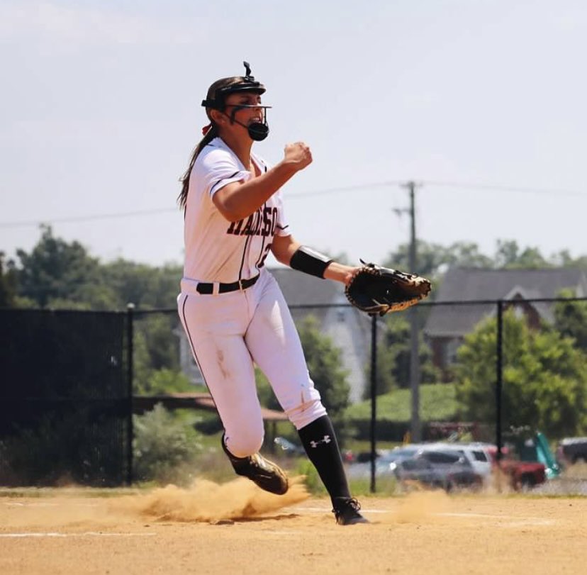 sofiamarshall04's tweet photo. Extremely honored to be awarded First Team All State my junior year! Even though we did not finish where we wanted, I am still proud of our team and we will come back stronger next season!
@BulletsSauder https://t.co/6wRbB2zUcT
