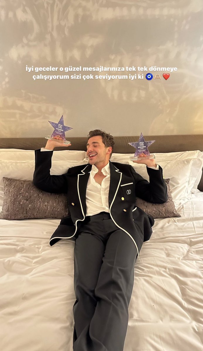 cccfcofficial's tweet photo. İyi geceler ödüllere doyamayanlar🫶🏻🧿

@CansevenCemal • #CCCFC #CemalCanCanseven https://t.co/IkuMztHUE9