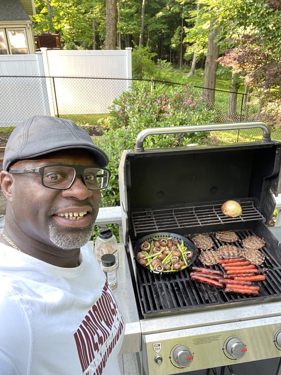 coachbenalbert's tweet photo. The #MasterOfMayhem Season is in full swing! Poetry, live jazz, grilled food and fun times. Are you in? #MIAGD #NeverTrustASkinnyCook https://t.co/0NkGp9Nykc