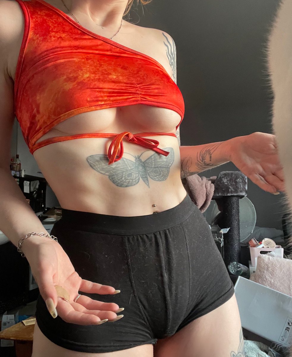Content from emmadelunaaa