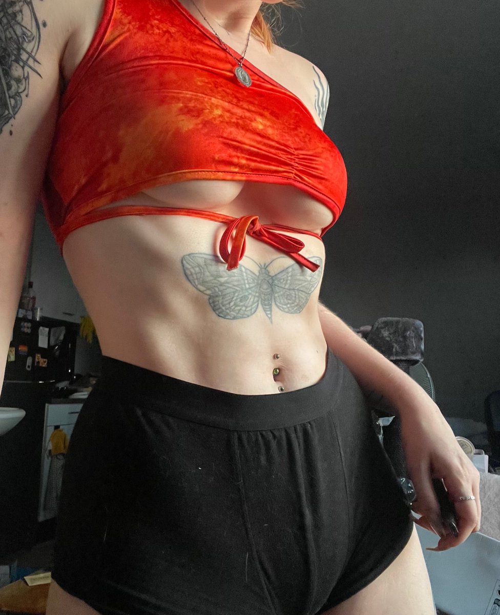 Content from emmadelunaaa