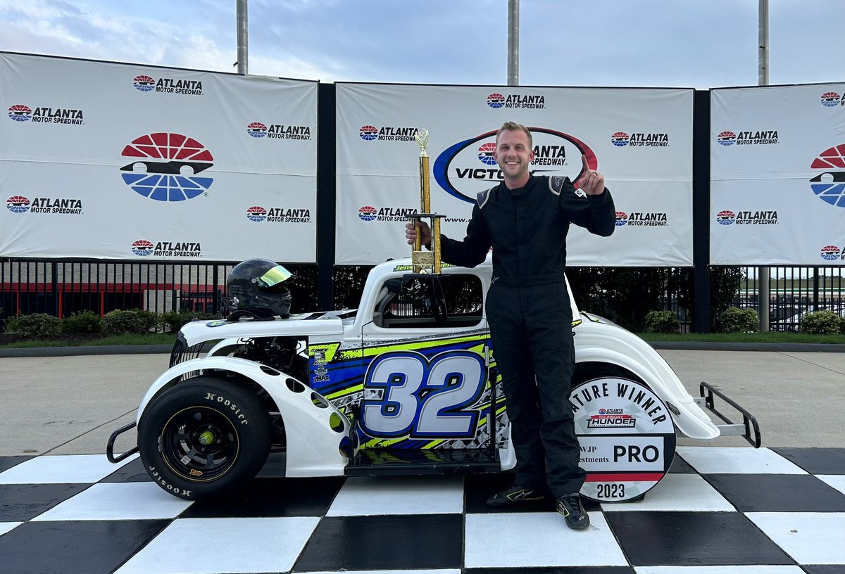 USLegendCars's tweet photo. A first time #ThursdayThunder winner @JensenJorgensen wins Round 3 of the Pro division 🏁🏆 https://t.co/xyDYr3Sklk