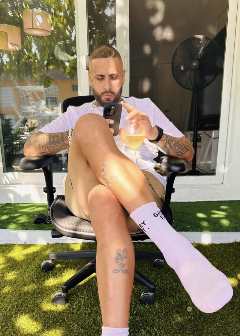 Nicky Jam tweet media