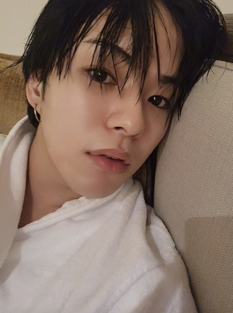 완닝🐰 tweet media