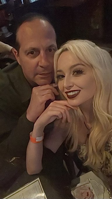 With the always beautiful @LexiLore at the Knitting Factory NoHo last night to see @JimPowersXXX band<a class="tags" href="/tag/lexilore">@lexilore</a><a href="/tag/wonderfulday"class="tags"><span>#wonderfulday</span></a><a href="/tag/aprivilege"class="tags"><span>#aprivilege</span></a>