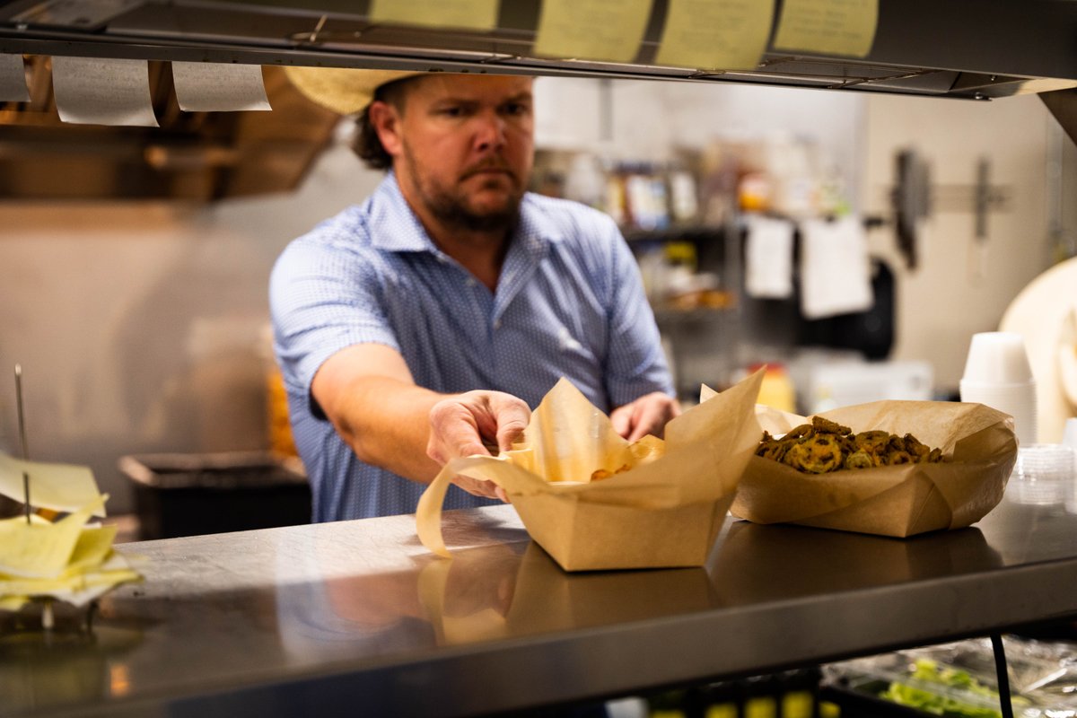 goldthwaitetx's tweet photo. Order Up! What are you dining on at Southside Tavern tonight? https://t.co/pTkO4which